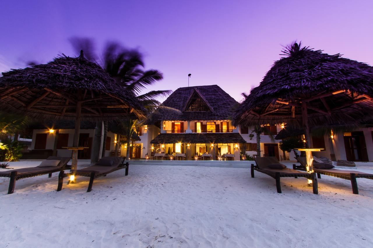 Milele Beach Resort Pingwe Exterior foto