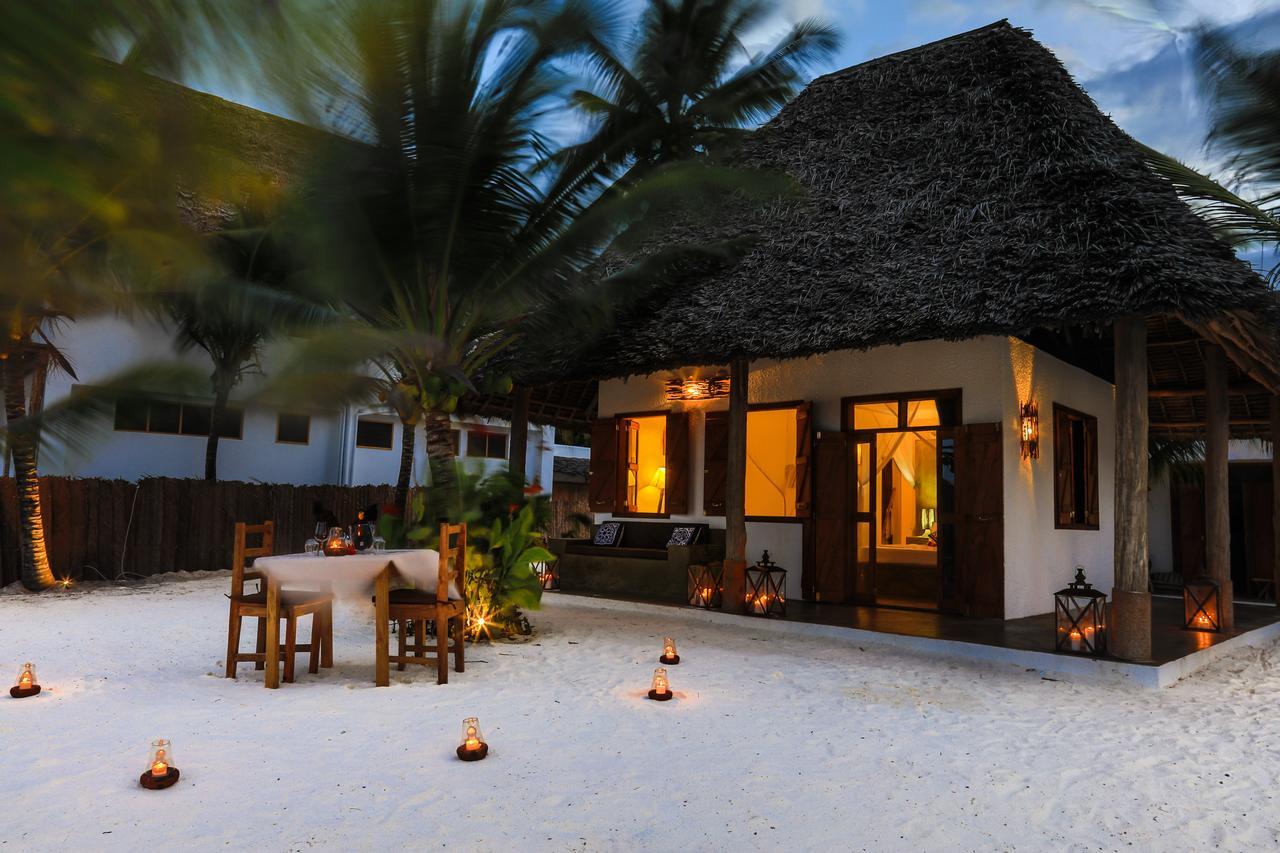 Milele Beach Resort Pingwe Exterior foto
